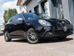 Alfa schwarz Gebraucht 2013 Alfa Romeo Giulietta Turismo Kleinwagen | 9.900 € (Etwas zu teuer)