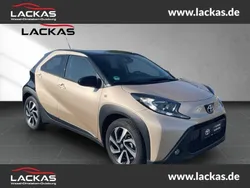 4u9)/ black mica (209) (beige Neu 2025 Toyota Aygo Kleinwagen | 18.990 €