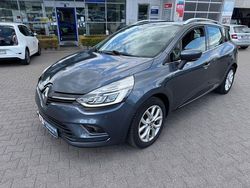 Grau Gebraucht 2018 Renault Clio IV Intens Limousine | 10.979 € (Etwas zu teuer)