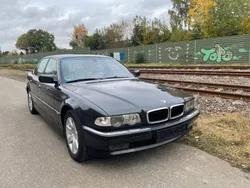 Grün Gebraucht 2001 BMW 740 Limousine | 18.500 €