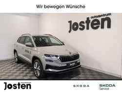 Grau (stahlgrau) Gebraucht 2024 Skoda Karoq Selection SUV | 31.490 € (Guter Preis)