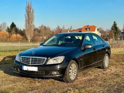 Schwarz Gebraucht 2010 Mercedes C180 Limousine | 5.999 €