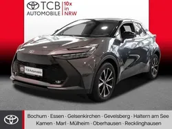 Grau Gebraucht 2024 Toyota C-HR Team SUV | 34.989 € (Fairer Preis)