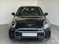 Gebraucht 2023 Mini Cooper S Kleinwagen | 21.789 € (Etwas zu teuer)