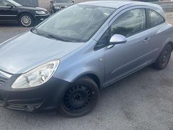 Silber Gebraucht 2006 Opel Corsa Cosmo Kleinwagen | 1.500 € (Guter Preis)