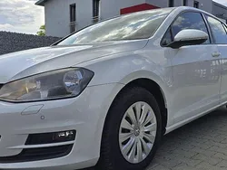 Weiß Gebraucht 2013 VW Golf VII Trendline Limousine | 6.290 € (Guter Preis)