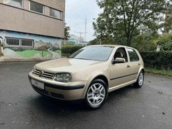Gold Gebraucht 2002 VW Golf Limousine | 4.250 € (Etwas zu teuer)