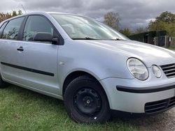 Grau Gebraucht 2004 VW Polo Basis Limousine | 1.100 € (Superpreis)