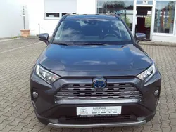 Grau Gebraucht 2020 Toyota RAV4 Team SUV | 26.700 € (Guter Preis)