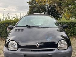 Schwarz Gebraucht 1998 Renault Twingo Kleinwagen | 2.000 € (Etwas zu teuer)