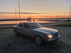 Silber Gebraucht 1990 Mercedes 300 SE Limousine | 8.499 €
