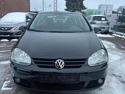 Schwarz Gebraucht 2004 VW Golf V Kleinwagen | 3.000 € (Fairer Preis)