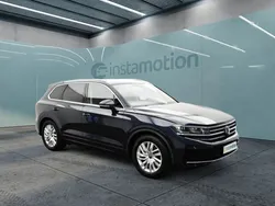 Blau Gebraucht 2024 VW Touareg Elegance SUV | 56.200 € (Guter Preis)