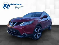 Rot Gebraucht 2015 Nissan Qashqai 360º SUV | 13.450 € (Fairer Preis)