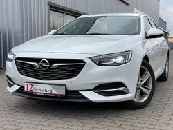 Weiß Gebraucht 2019 Opel Insignia Edition Kombi | 9.999 € (Etwas zu teuer)