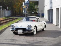 Weiß Gebraucht 1960 Corvette C1 Cabrio | 96.000 €