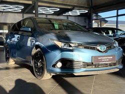 Blau Gebraucht 2015 Toyota Auris Touring Sports Design Kombi | 12.490 € (Guter Preis)
