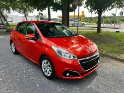 Orange Gebraucht 2016 Peugeot 208 Active Kleinwagen | 4.500 € (Fairer Preis)