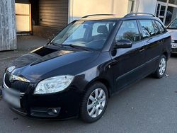 Schwarz Gebraucht 2010 Skoda Fabia Kombi | 3.000 € (Guter Preis)