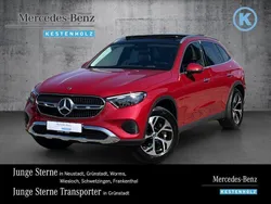 Rot Gebraucht 2024 Mercedes GLC300e Avantgarde SUV | 67.290 €