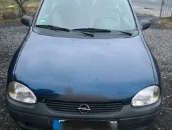 Blau Gebraucht 1998 Opel Corsa Limousine | 850 € (Guter Preis)