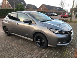 Grau Gebraucht 2019 Nissan Leaf Tekna Kleinwagen | 11.900 € (Fairer Preis)