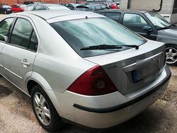 Silber Gebraucht 2002 Ford Mondeo Limousine | 700 € (Guter Preis)