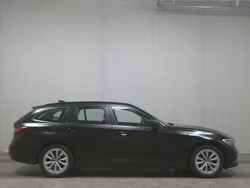 Schwarz Gebraucht 2020 BMW 318 Sport Line Kombi | 17.980 € (Guter Preis)