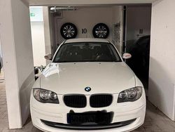 Weiß Gebraucht 2008 BMW 116 Kleinwagen | 4.100 €