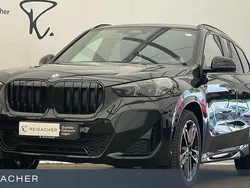 Saphirschwarz Gebraucht 2024 BMW X1 Shadowline SUV | 47.499 € (Teuer)