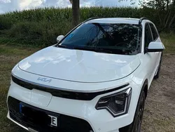 Weiß Gebraucht 2023 Kia e-Niro Spirit SUV | 26.450 € (Guter Preis)