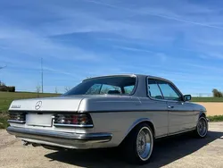 Silber Gebraucht 1983 Mercedes 230 Coupé | 29.750 €
