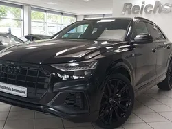 Mythosschwarz (metallic) Gebraucht 2021 Audi Q8 S-Line SUV | 59.899 € (Fairer Preis)