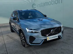 Grau Gebraucht 2023 Volvo XC60 Plus SUV | 40.790 € (Fairer Preis)