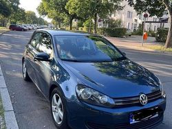 Blau Gebraucht 2011 VW Golf VI Style Limousine | 7.000 € (Etwas zu teuer)