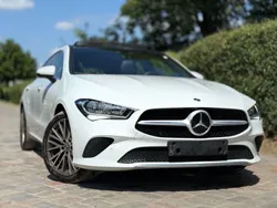 Weiß Gebraucht 2020 Mercedes CLA220 Shooting Brake Kombi | 20.499 €