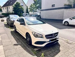 Weiß Gebraucht 2017 Mercedes CLA180 AMG line Limousine | 16.500 € (Etwas zu teuer)