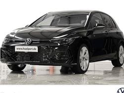 Grenadillschwarz metallic Neu 2025 VW Golf VIII R-line Limousine | 40.440 € (Etwas zu teuer)