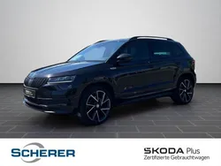 Blackmagic perleffekt met. Gebraucht 2022 Skoda Karoq SportLine SUV | 26.480 € (Fairer Preis)