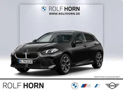 Saphirschwarz metallic Neu 2025 BMW 114 M Sport Kleinwagen | 41.560 € (Etwas zu teuer)