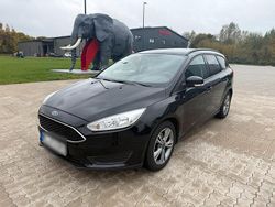 Schwarz Gebraucht 2015 Ford Focus Kombi | 6.000 € (Fairer Preis)