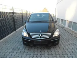 Schwarz Gebraucht 2006 Mercedes B170 Van / Kleinbus | 1.990 € (Fairer Preis)