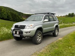 Silber Gebraucht 2005 Toyota Land Cruiser SUV | 15.200 € (Etwas zu teuer)