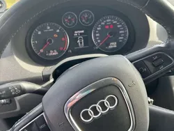 Grau Gebraucht 2012 Audi A3 Sportback Ambition Kombi | 9.500 € (Etwas zu teuer)