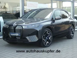 Grau Gebraucht 2023 BMW iX Performance SUV | 76.900 € (Superpreis)