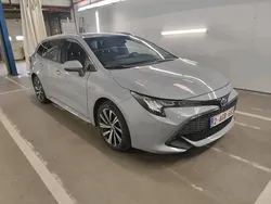 Grau Gebraucht 2021 Toyota Corolla Kombi | 16.800 € (Etwas zu teuer)