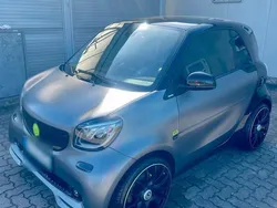 Grau Gebraucht 2018 Smart ForTwo Coupé Brabus Coupé | 21.999 €