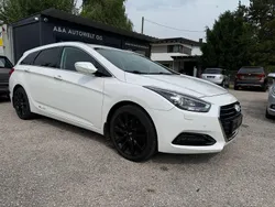 Weiß Gebraucht 2015 Hyundai i40 Premium Kombi | 8.499 € (Superpreis)