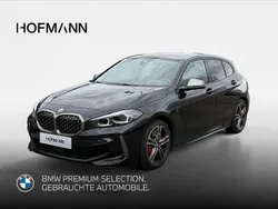 Saphirschwarz metallic Gebraucht 2022 BMW M1 M Sport Coupé | 36.890 €