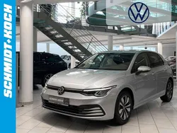 Silber Gebraucht 2024 VW Golf VIII Move Limousine | 23.990 € (Fairer Preis)